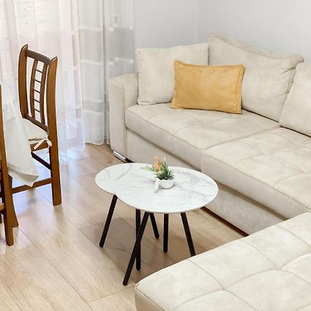 Block Inn Apartments Тирана Екстериор снимка