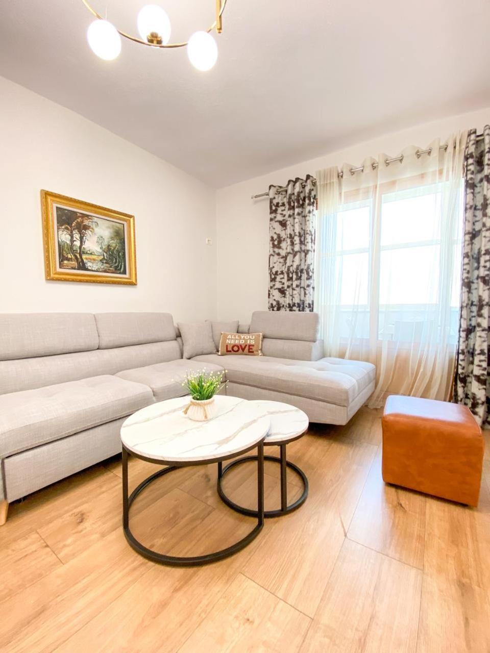 Block Inn Apartments Тирана Екстериор снимка