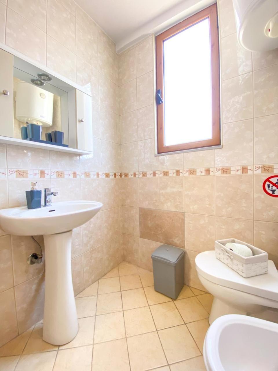 Block Inn Apartments Тирана Екстериор снимка