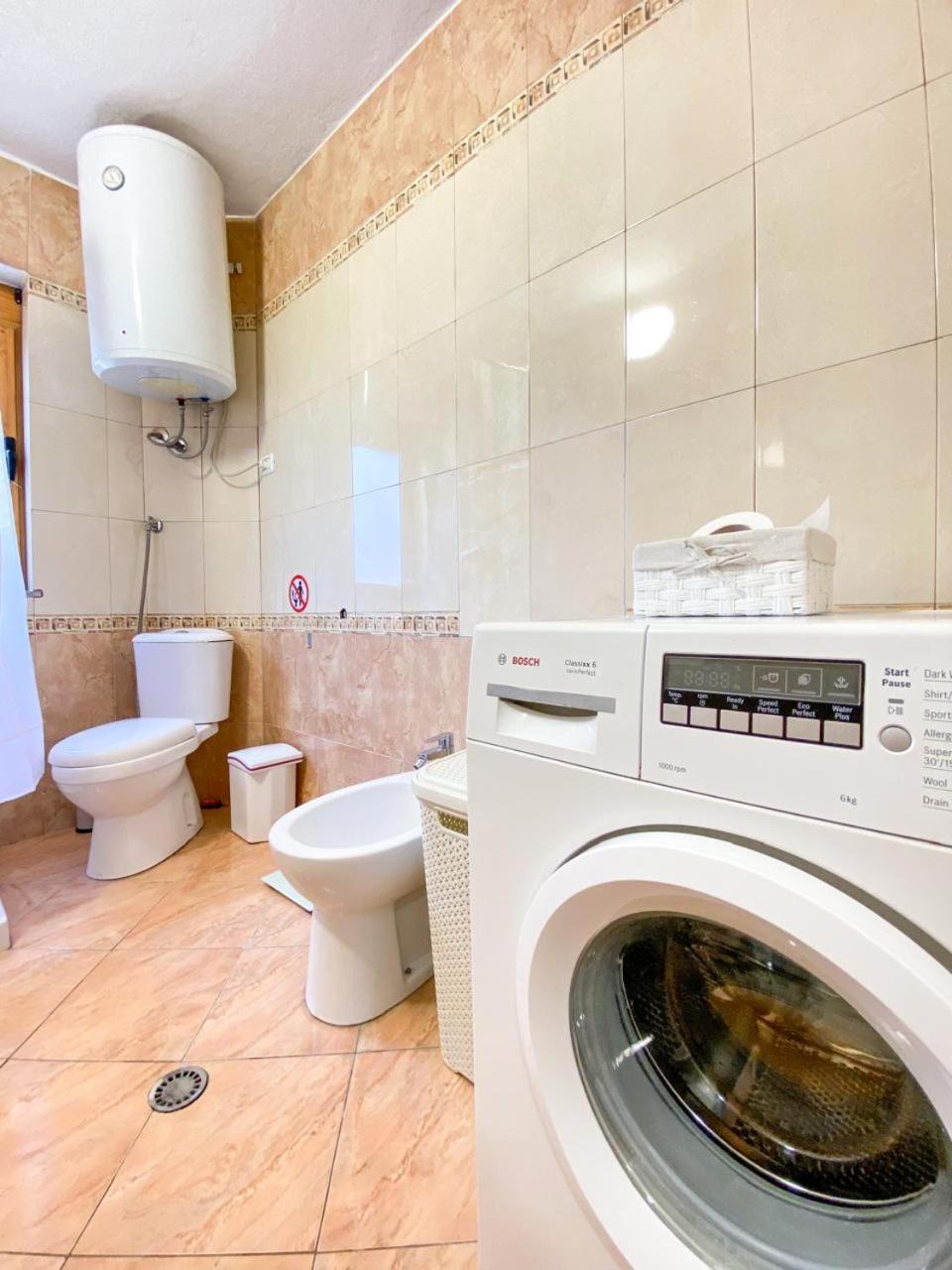 Block Inn Apartments Тирана Екстериор снимка
